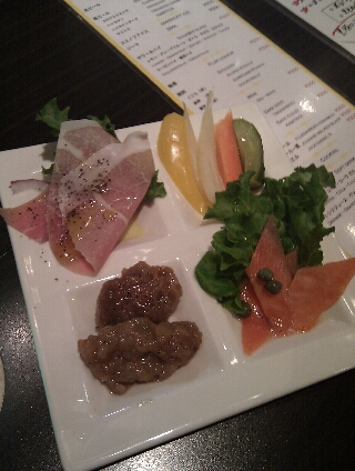 C360_2010-11-28 19-17-30.Share.jpg